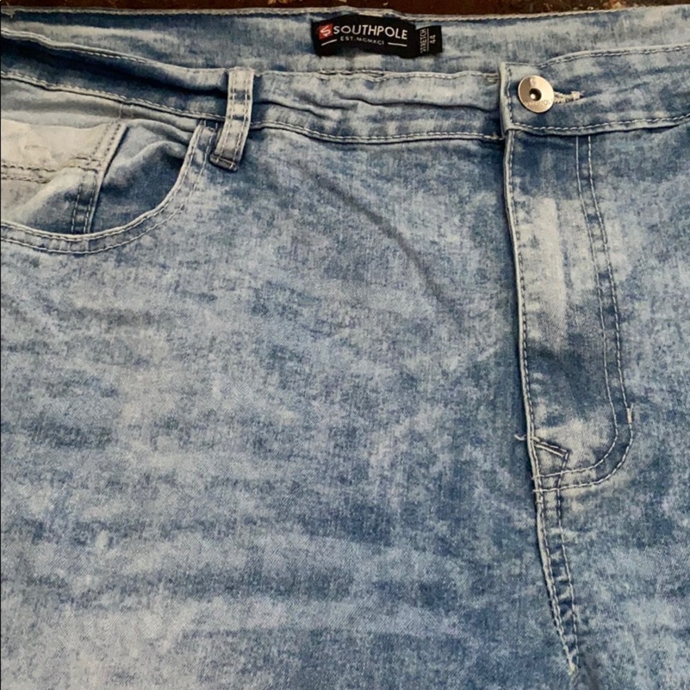 Stretch size is 44